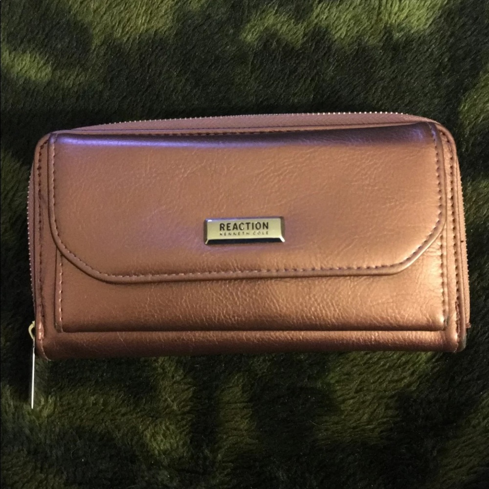 Kenneth Cole Reaction Metallic Wallet